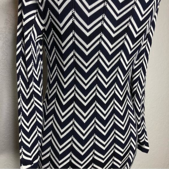 WHBM navy and white chevron knit lightweight sweater tunic size Small - Picture 10 of 15